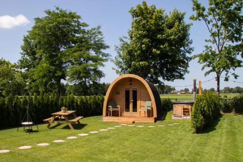 Aijen Cama Y Desayuno | Cosy Cabin Overloon