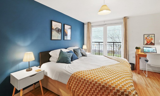 Bishop's Stortford Apartamento | Cosy Central Flat - Airport Stay