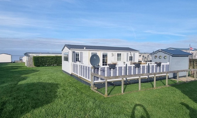 Westerland Chalet De Esquí | Cosy chalet for nature lovers with North Sea view (Wadden Sea).