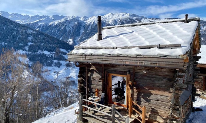 Saint-Martin Chalet De Esquí | Cosy Chalet in Val d’Hérens, Swiss Alps, 1333m
