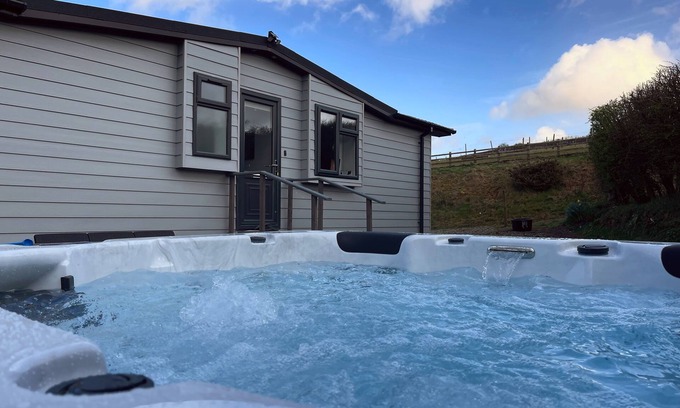 Tan-y-groes Casa | Cosy Clos Y Hendy Lodge