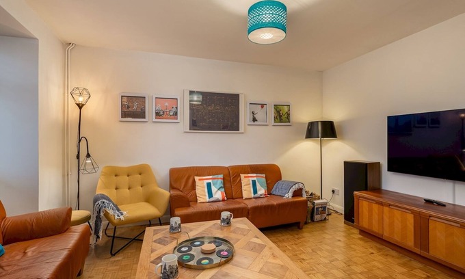 High Wycombe Casa | Cosy & Comfy Home in High Wycombe & The Chilterns| Pass the Keys