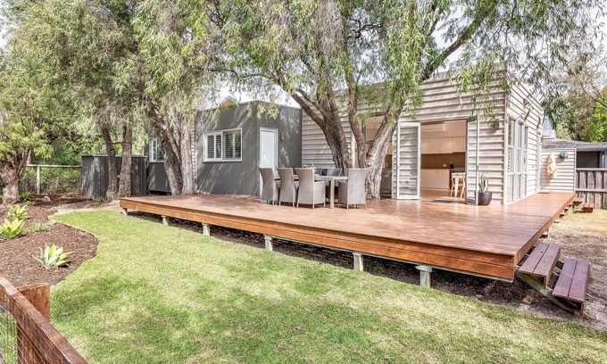 Quindalup Casa | COSY & CONTEMPORARY BEACH COTTAGE IN A TRANQUIL BEACHSIDE LOCATION