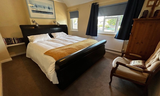 Faringdon Casa | Cosy & convenient - family and pet friendly home
