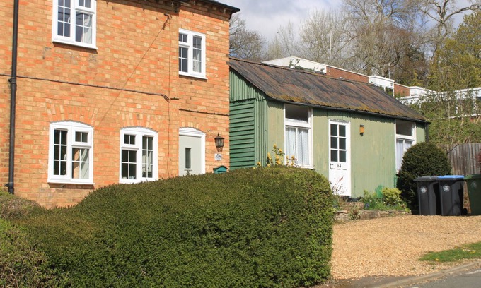 Quedgeley Cabaña | Acogedora casa de campo con Wi Fi cerca de Stratford on Avon y los Cotswolds