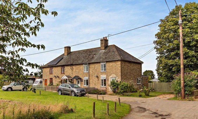 Stowmarket Cabaña | Cosy cottage in Suffolk countryside