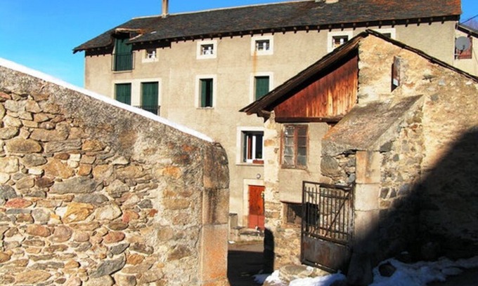 Planes Cabaña | Cálida casa de campo en el corazón de la granja