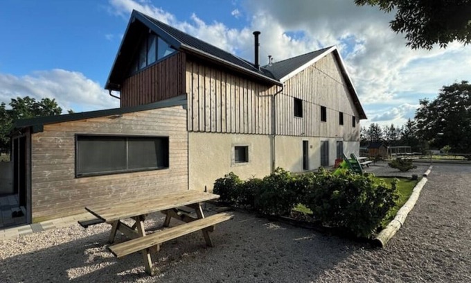 Laviron Cabaña | Cosy cottage with relaxing view and outdoor barbecue