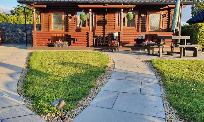 Tullaroan Apartamento | Cosy Countryside Log Cabin