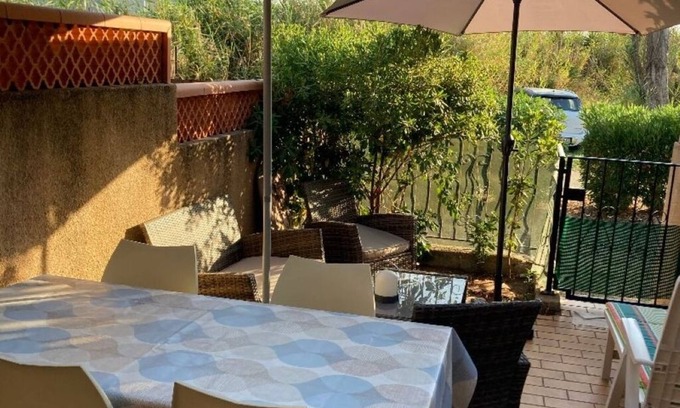 Residences du Golfe de Lava Apartamento | Cosy duplex studio 50 m from the beach.