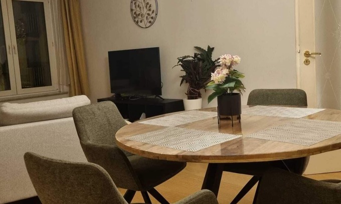 Deurne Apartamento | COSY FLAT 3bedrooms and balcony close to Antwerp center
