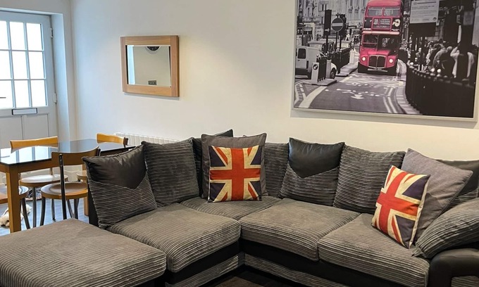 Sutton Apartamento | Cosy Flat in Sutton with Parking free