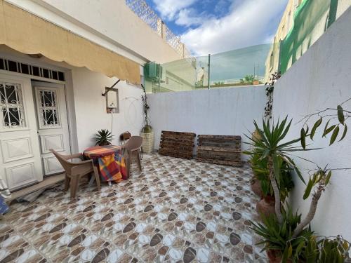 Sousse - Monastir Apartamento | Cosy Ground Floor Studio with Terrace