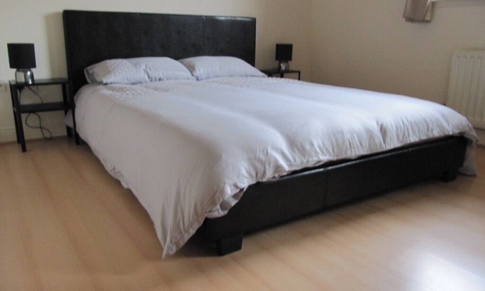 Glasgow Apartamento | Cosy, Hidden, Off Main Roads Upper Mews Apartment with Free Parking and Wifi