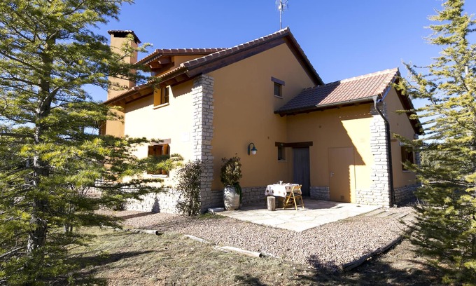 Alcalá de la Selva Casa | Acogedora casa para 4 pax a pie de pista de esquí