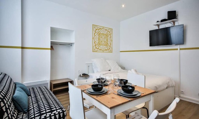 Parc-de-Montsouris Apartamento | cosy independant studio proche gare et jardin