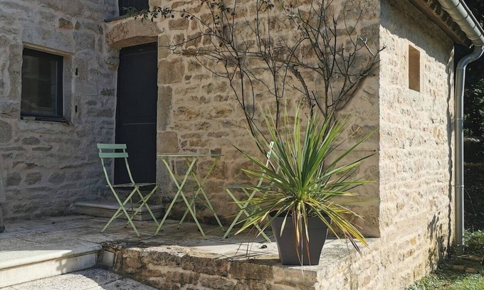 Laives Casa | Cosy little nest in the heart of a small Burgundy village