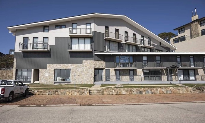Mount Buller Casa | Cosy Mount Buller Blue Bird Apartment. In the heart of the village!