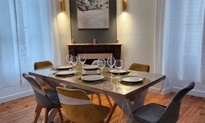 Vic-sur-Cere Apartamento | Cosy new apartment