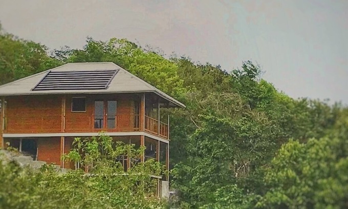 Boston Bay Cabina | Cosy off grid cabin 15 minutes from beautiful beaches