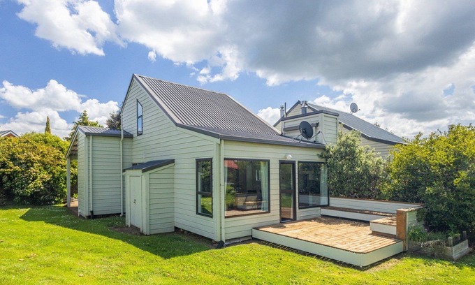 Ohakune Casa | Cosy Ohakune retreat in park-like Turoa Alpine Village