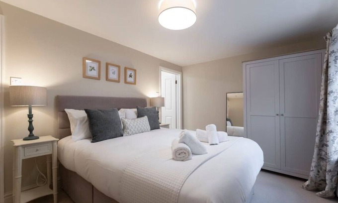 Montpellier Casa | Cosy & Peaceful Self Contained Home in Montpellier