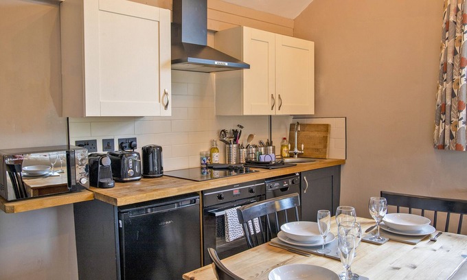 Hopton Cabaña | Idílica, que admite mascotas Cottage en Stainsborough Hall en Carsington Water