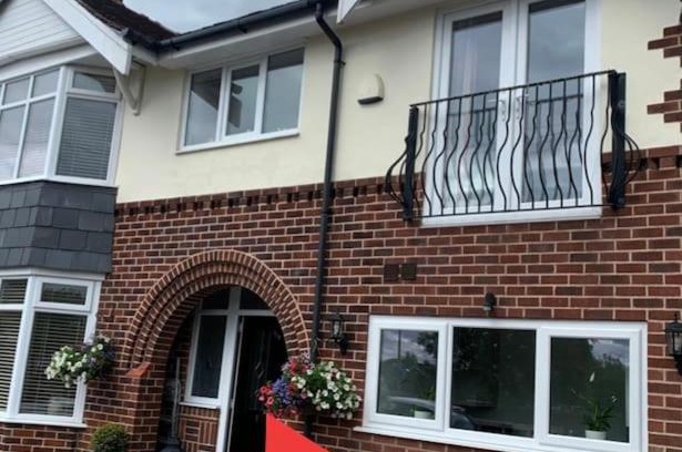 Hazel Grove Apartamento | Cosy Private Apartment MCR Airport, Free Parking