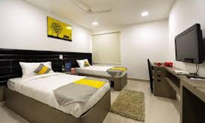 HITEC City Casa | Cosy Room With Private Bath And Work Desk