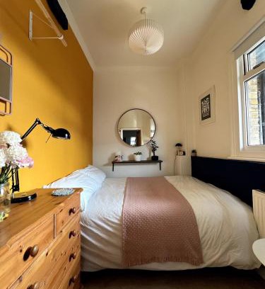 Selhurst Casa | Cosy room with private bathroom
