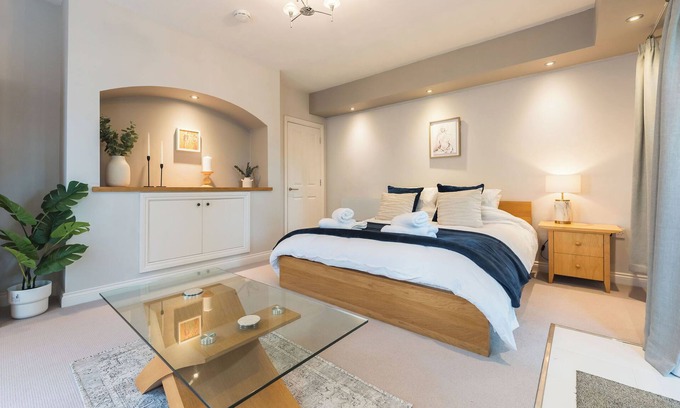 Failand Apartamento | Cosy rural retreat North Somerset with garden