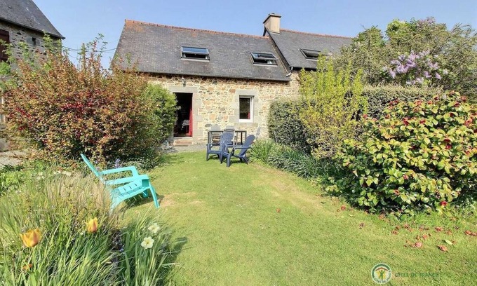 Treguidel Casa | Cosy, rustic cottage, nature & calm in Côtes-d'Armor