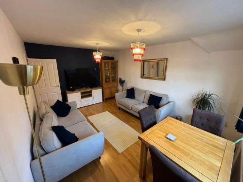 Watford Casa | Cosy Shared Flat - Self Check-In, Free Street Parking