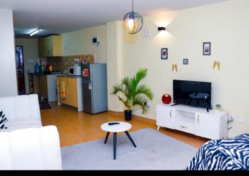 Ruaka Apartamento | Cosy space +Rooftop chill spot Near Two rivers mall