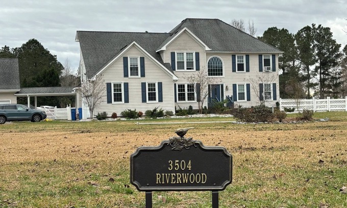Fentress Apartamento | Cosy studio apartment over garage. Half hour from VB - 1 hour from Outerbanks