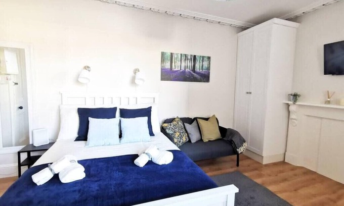 Dublin Apartamento | Cosy studio new renovated - kitchen, TV &Fast WIFI