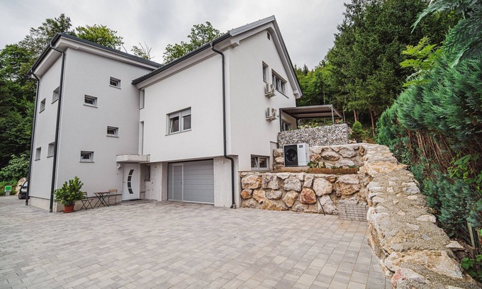 Preddvor Apartamento | Cosy studio with free parking in Gorenjska