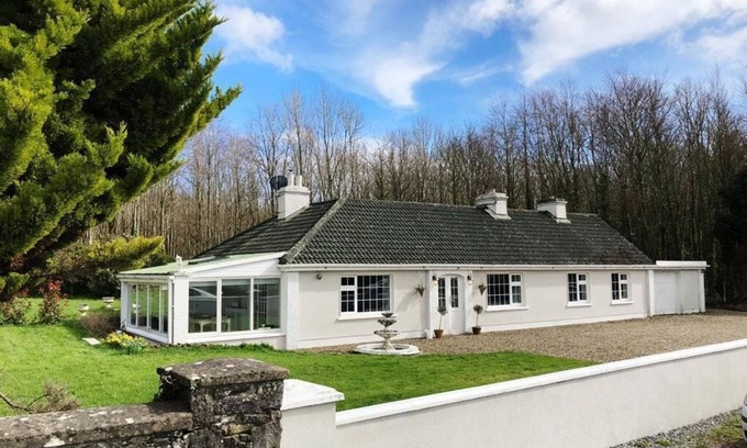 Terryglass Casa | Cosy summer rental between Terryglass & Ballinderry