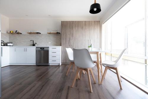 South Launceston Apartamento | Cosy & Sweet: Near the City WiFi =& Parking