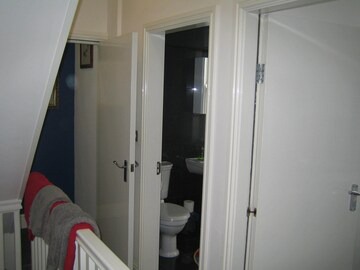 Crosby Casa | Cosy Townhouse in Waterloo, Liverpool Sleeps 5