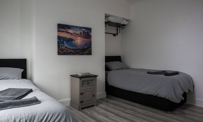 East Ham South Casa | Cosy Twin Bedroom in East London