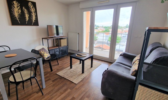 Villenave-d'Ornon Apartamento | Cosy upmarket apartment