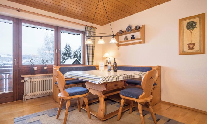 Irsengund Apartamento | Acogedor apartamento de vacaciones "Bergblick" con estupendas vistas, dos balcones y Wi-Fi
