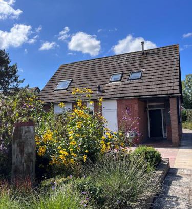 Bruinisse Casa | Cosy Vacation home with large fenced garden