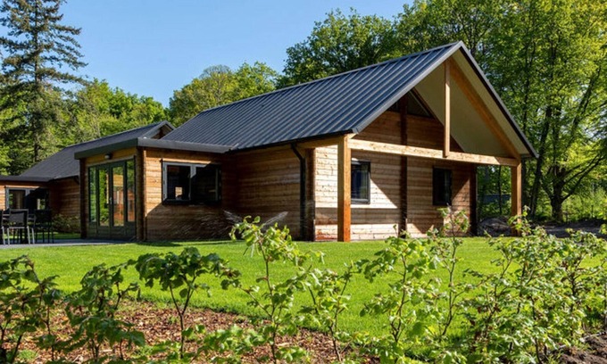 Zon en Schild Casa | Casa de madera atmosférica en medio de los bosques en Soesterberg
