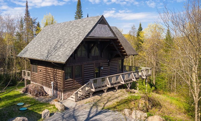 Lac-Superieur Chalet De Esquí | Cote Nord Chalet Jolene 5 bedroom spa CITQ 261446