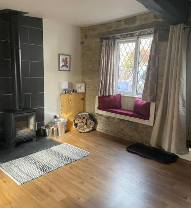 Ozleworth Casa | Cotswold Coombe Cottage