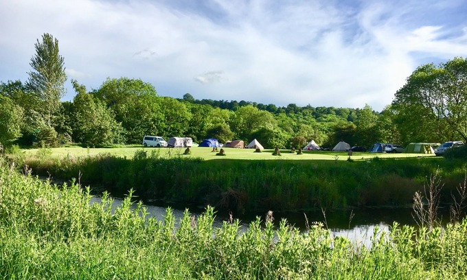 Whichford Cabina | Cotswolds Camping at Holycombe