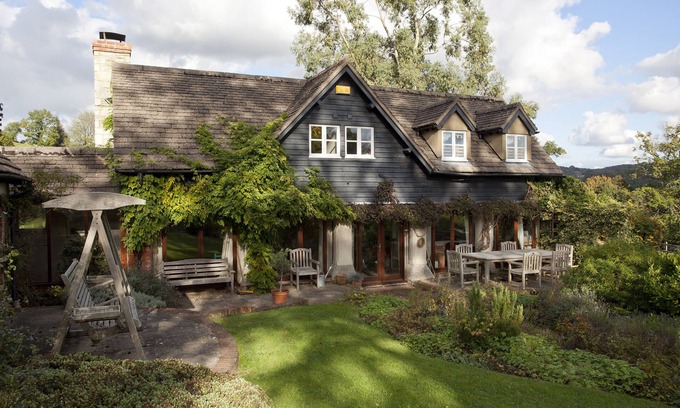 Painswick Casa | Cotswolds Heavenly Easter Treat