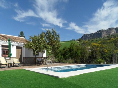 Villanueva de la Concepción Casa | Cottage in Andalusia near El Torcal